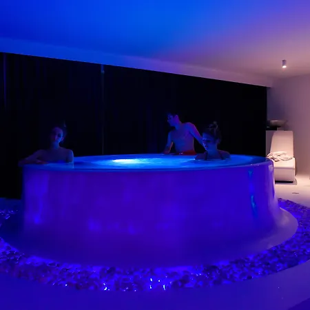 Le Camp & Hotel 4*