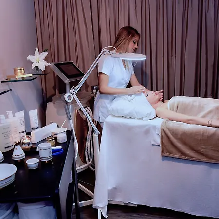 Le Camp & Hotel 4*
